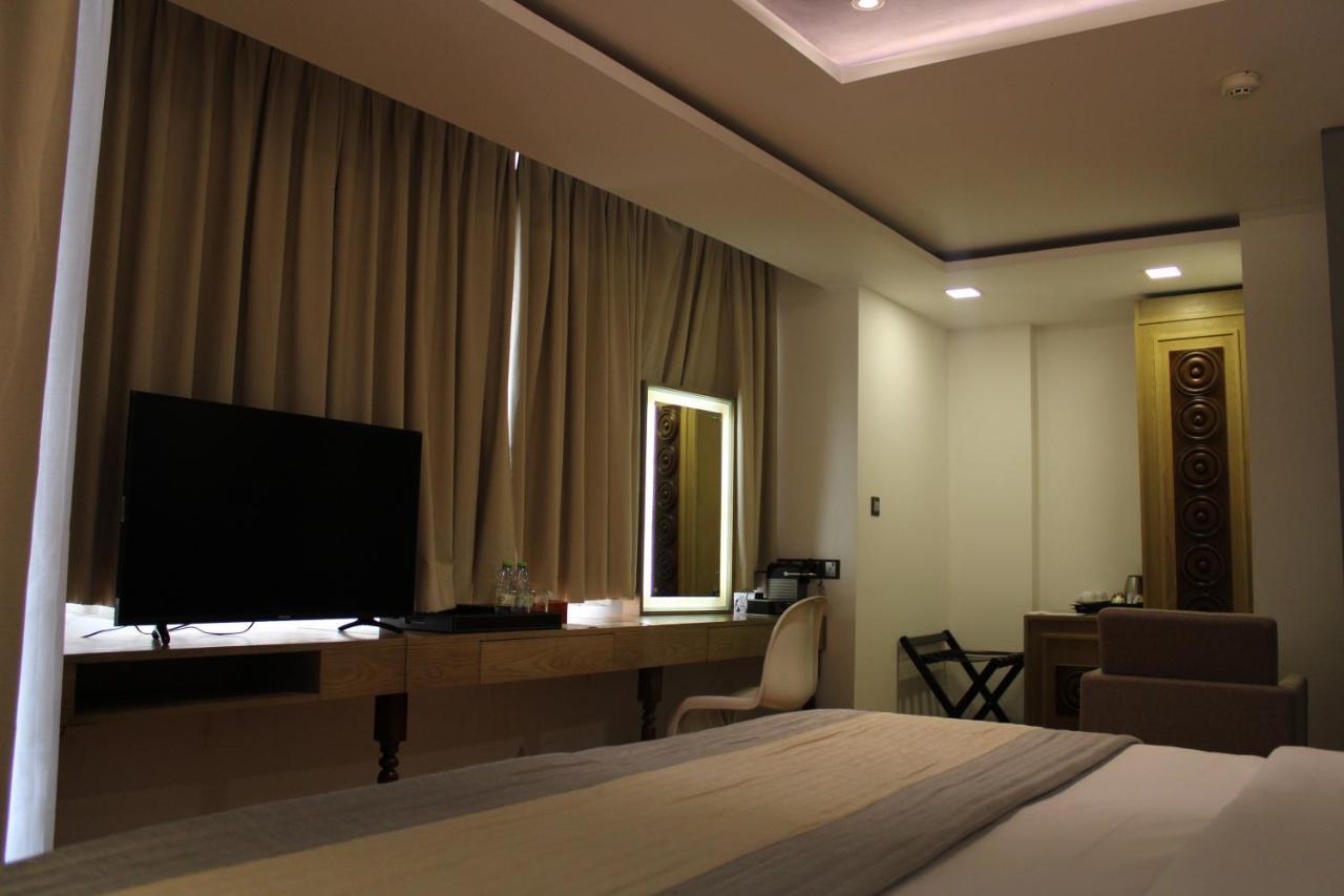 Beehive Premier Malé Exterior foto