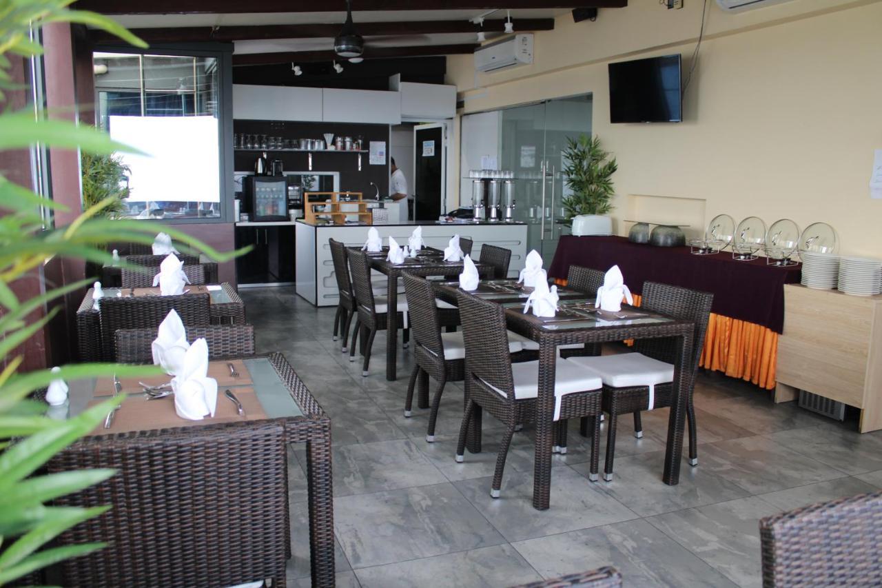 Beehive Premier Malé Exterior foto